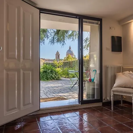 Bed & Breakfast Charme *