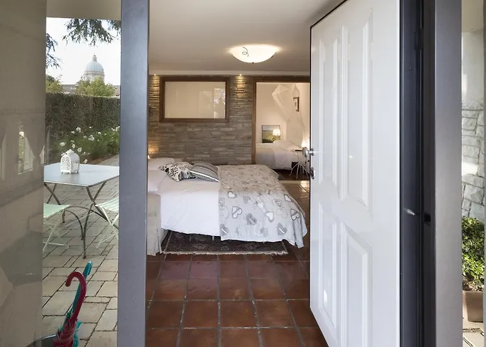 Alojamento de Acomodação e Pequeno-almoço Charme Assisi